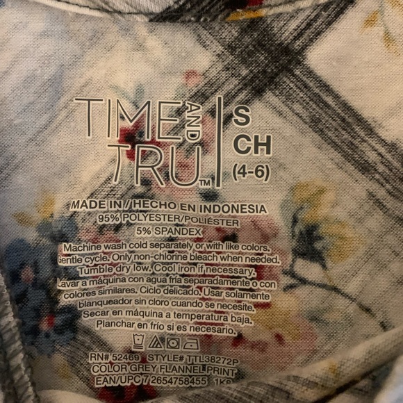 Time and Tru floral tank top size women’s Small - Picture 3 of 3